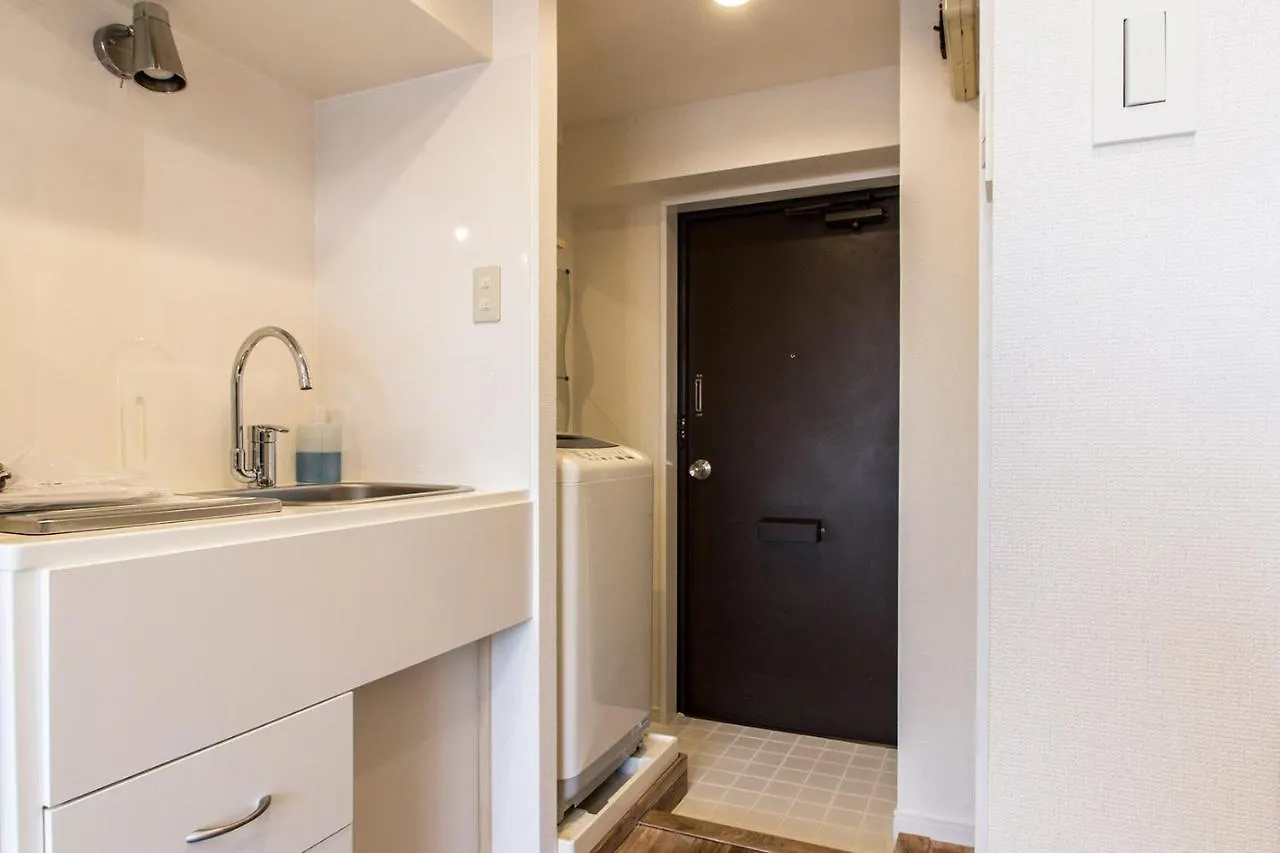 Dwell Urban 6D Apartment Tokyo